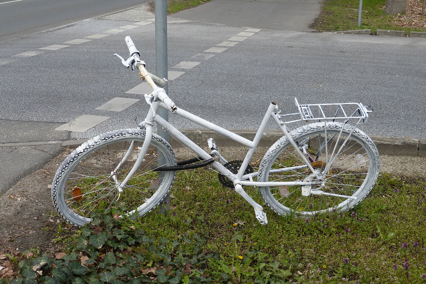 Geisterrad Buswendeschleife Heinrich-Mann-Alleee